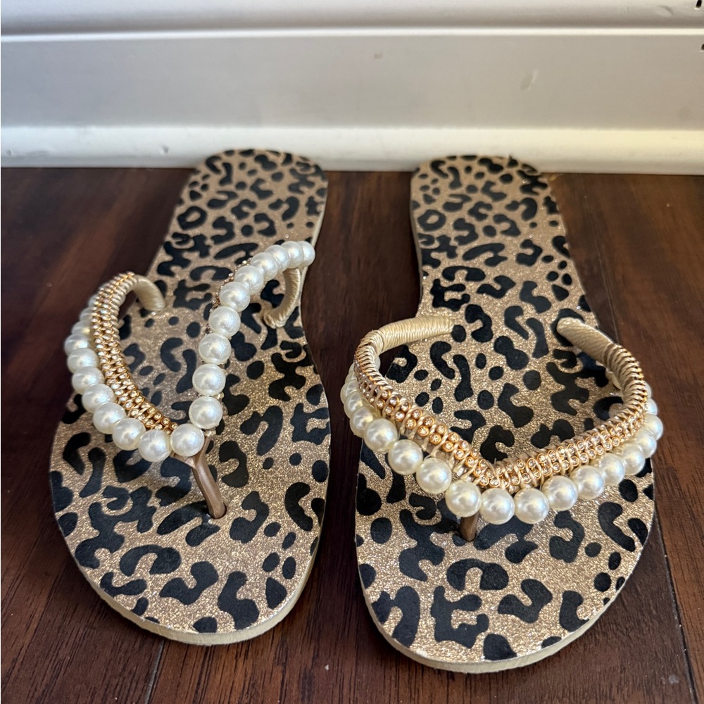 Azules Gold and Black Sandals with Glamorous Embellishments